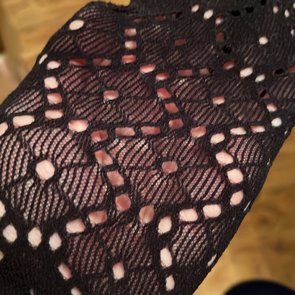 Black soft open weave fishnet stockings tights pantyhose size small stretchy